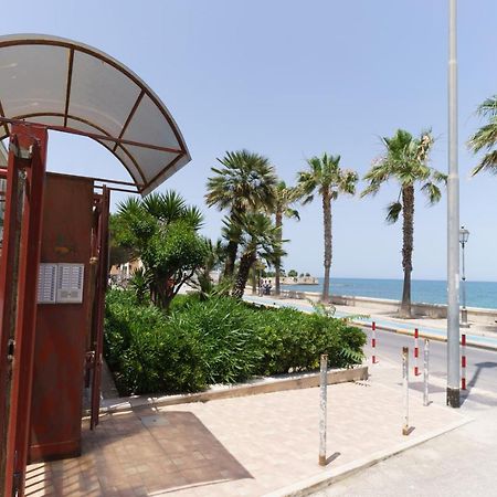 Nuvole Apartment Near The Beach Trani Zewnętrze zdjęcie