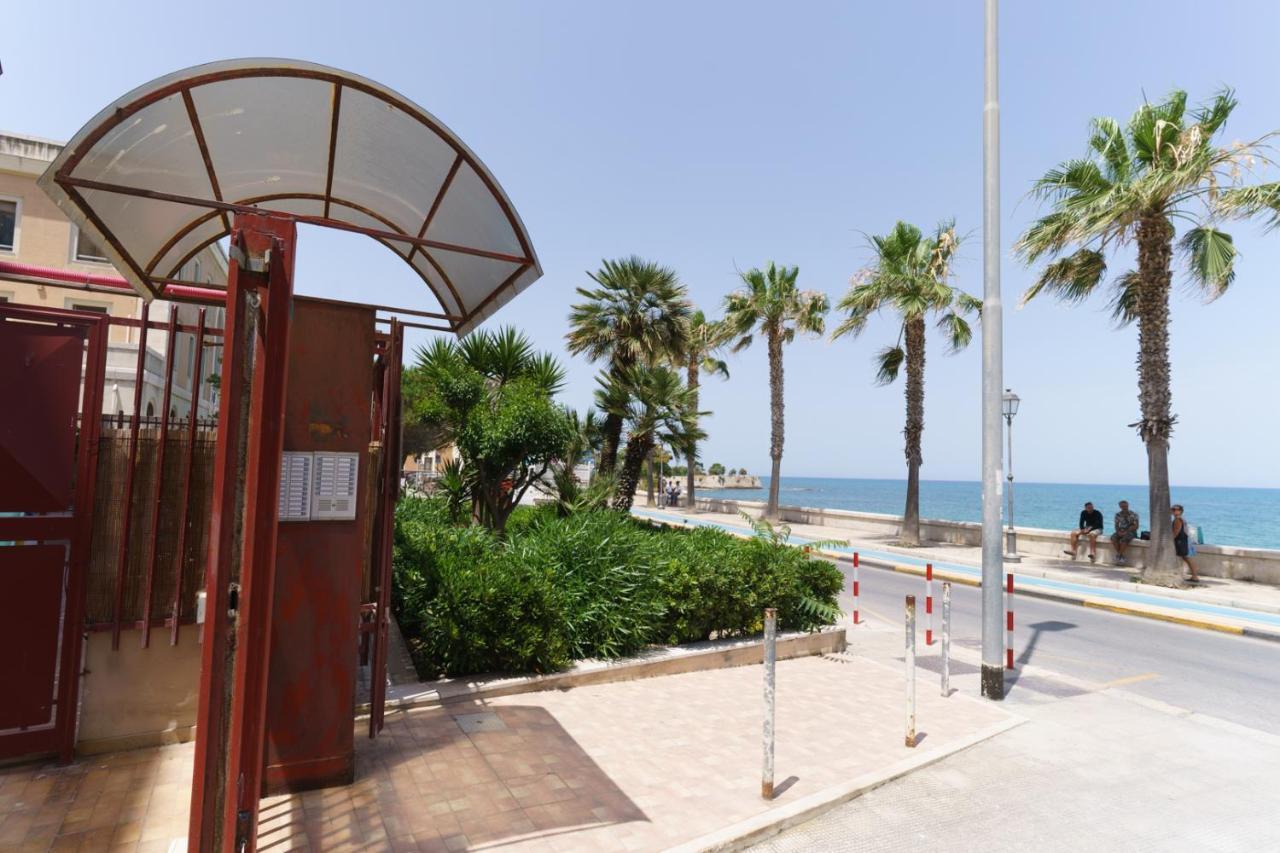 Nuvole Apartment Near The Beach Trani Zewnętrze zdjęcie
